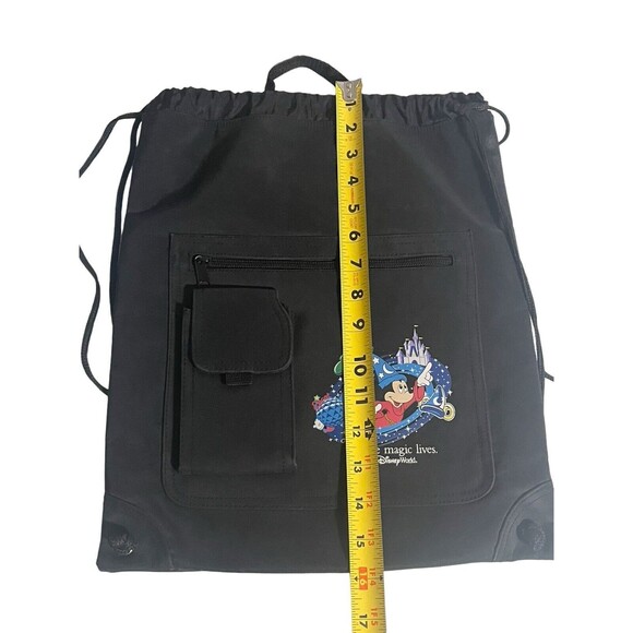 Walt Disney World Vintage Where Magic Lives Drawstring Black Backpack Cinch Bag - Picture 10 of 16